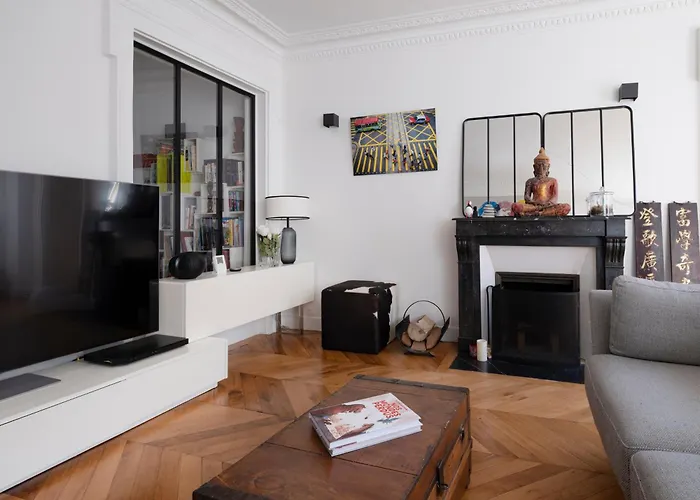 Center - Haussmann Elegant *